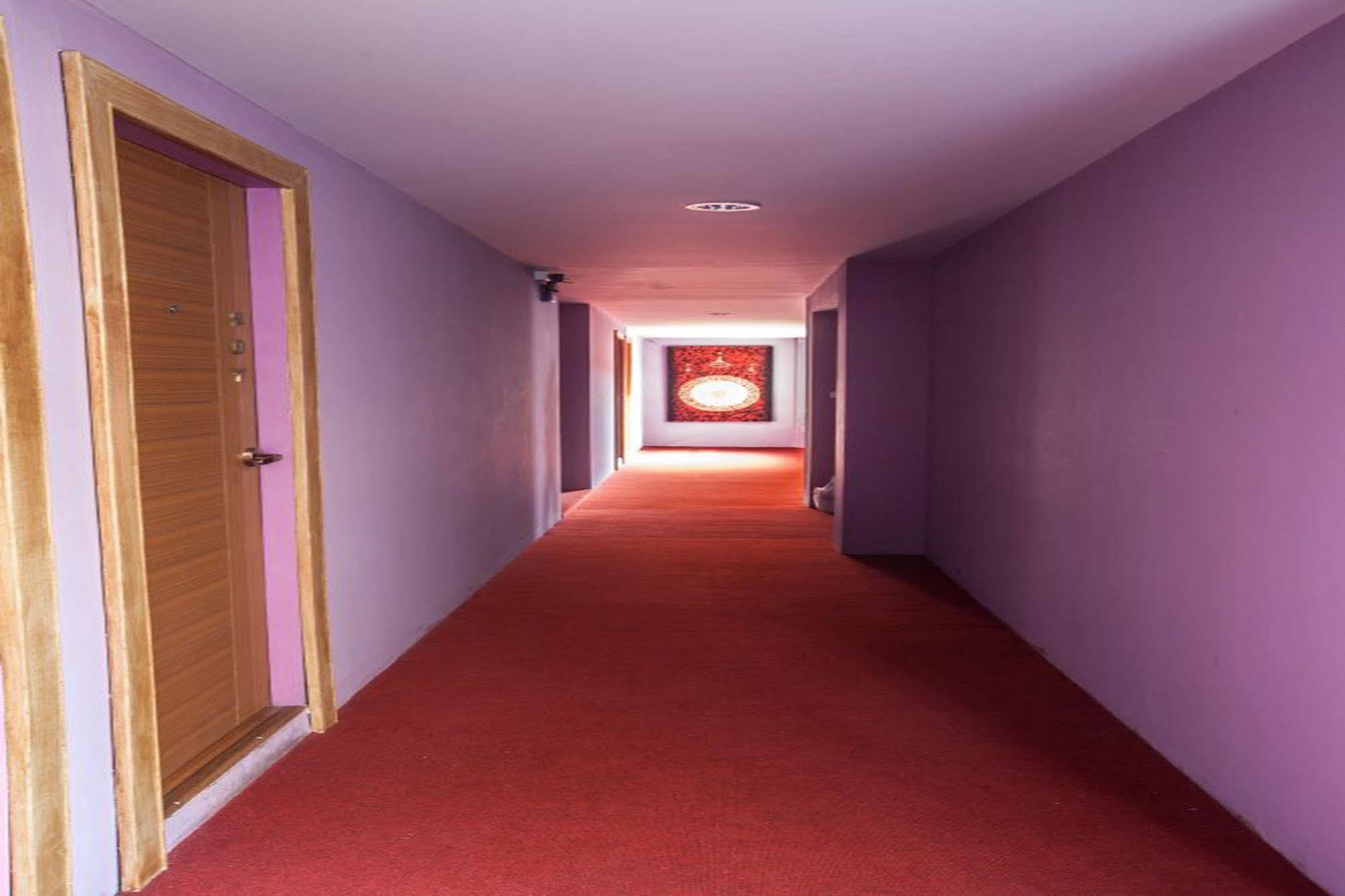 Home Place Hotel Csiangmaj Kültér fotó