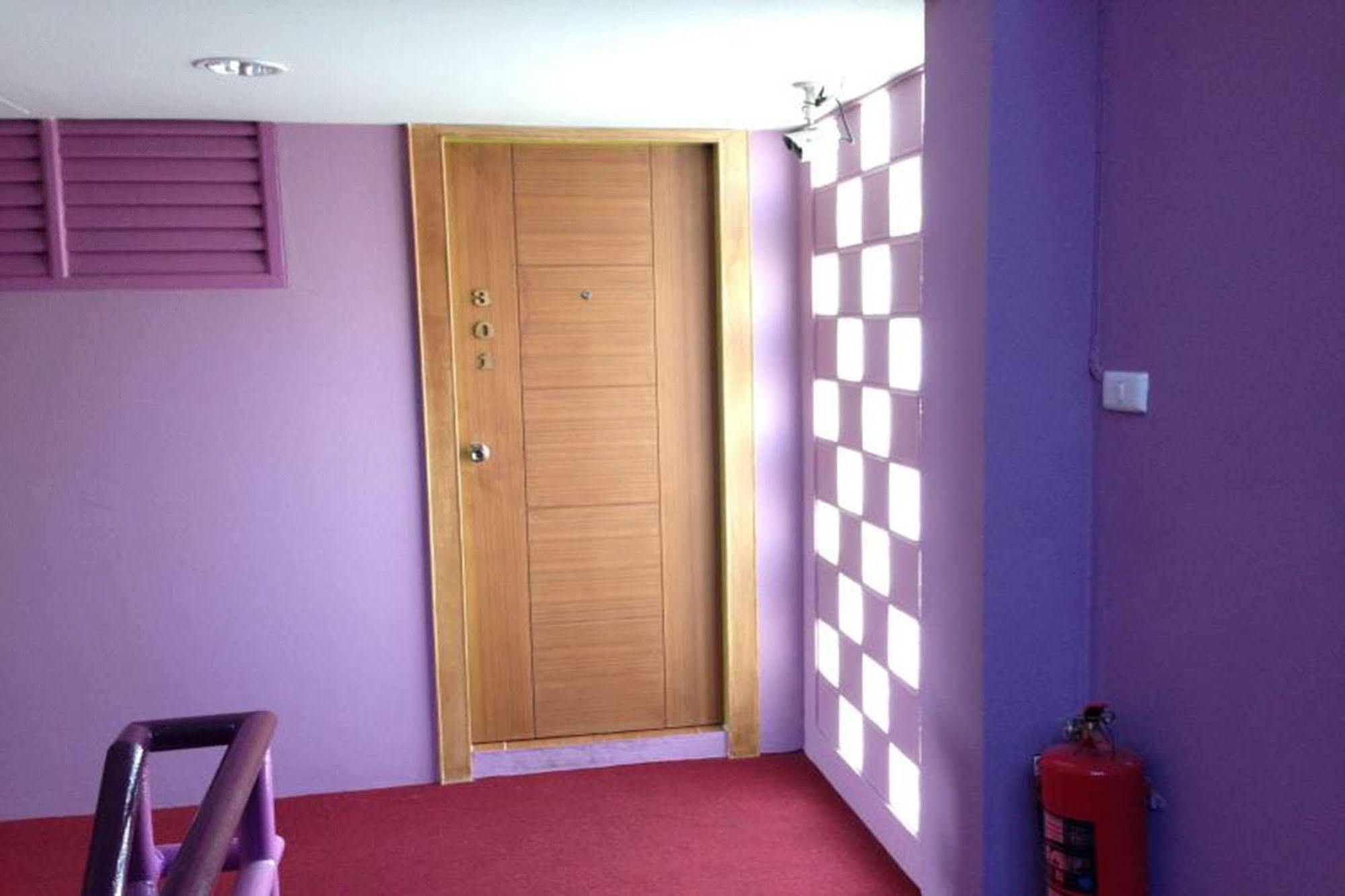 Home Place Hotel Csiangmaj Kültér fotó